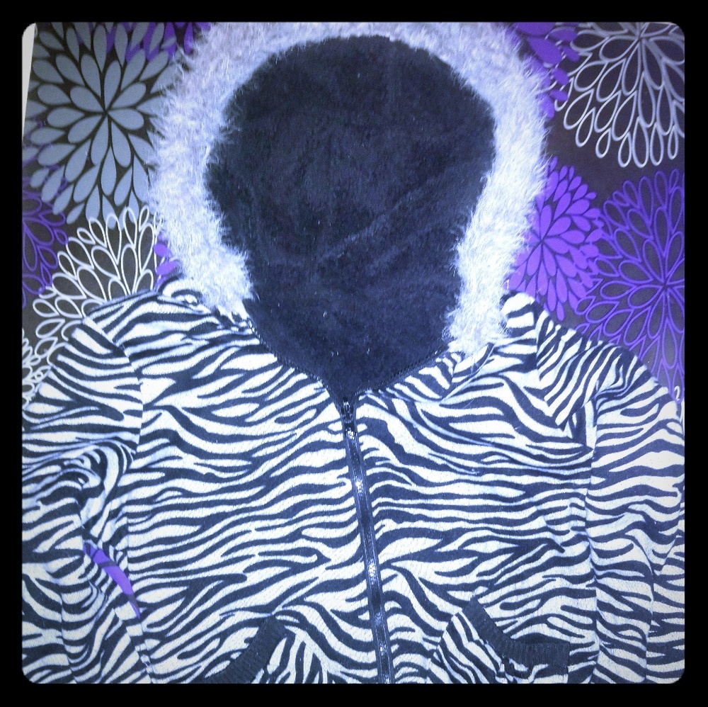 💚💚Reversible zebra/black jacket